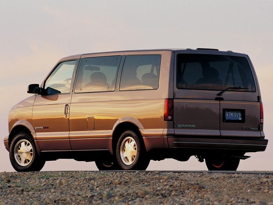  GMC Safari 1995 года  (фото 6 из 10)